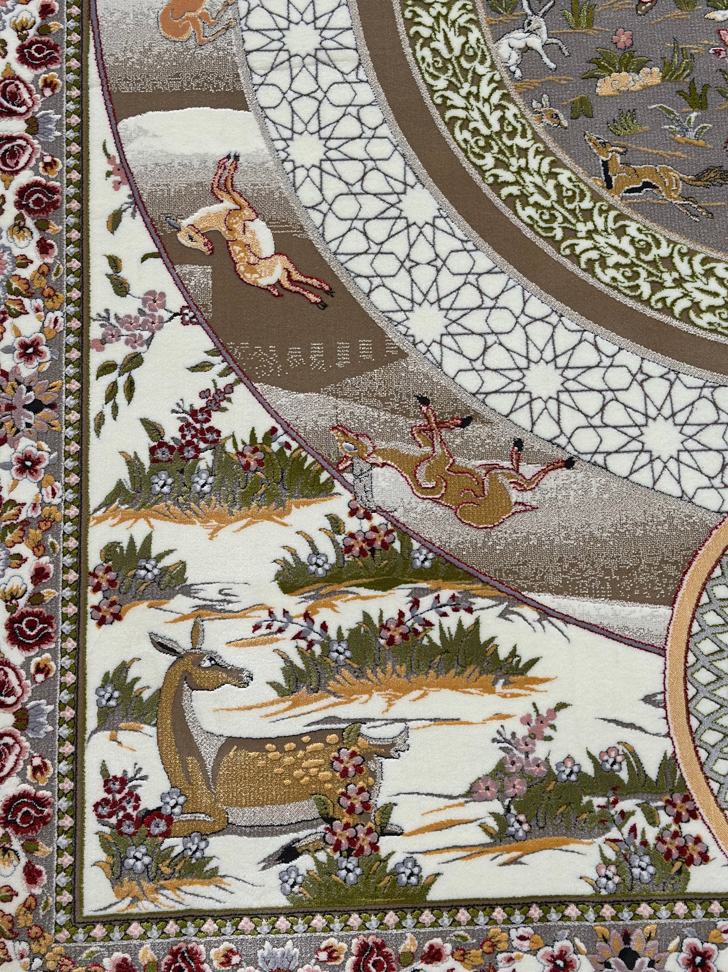Royal Hunt Tapestry - Beige