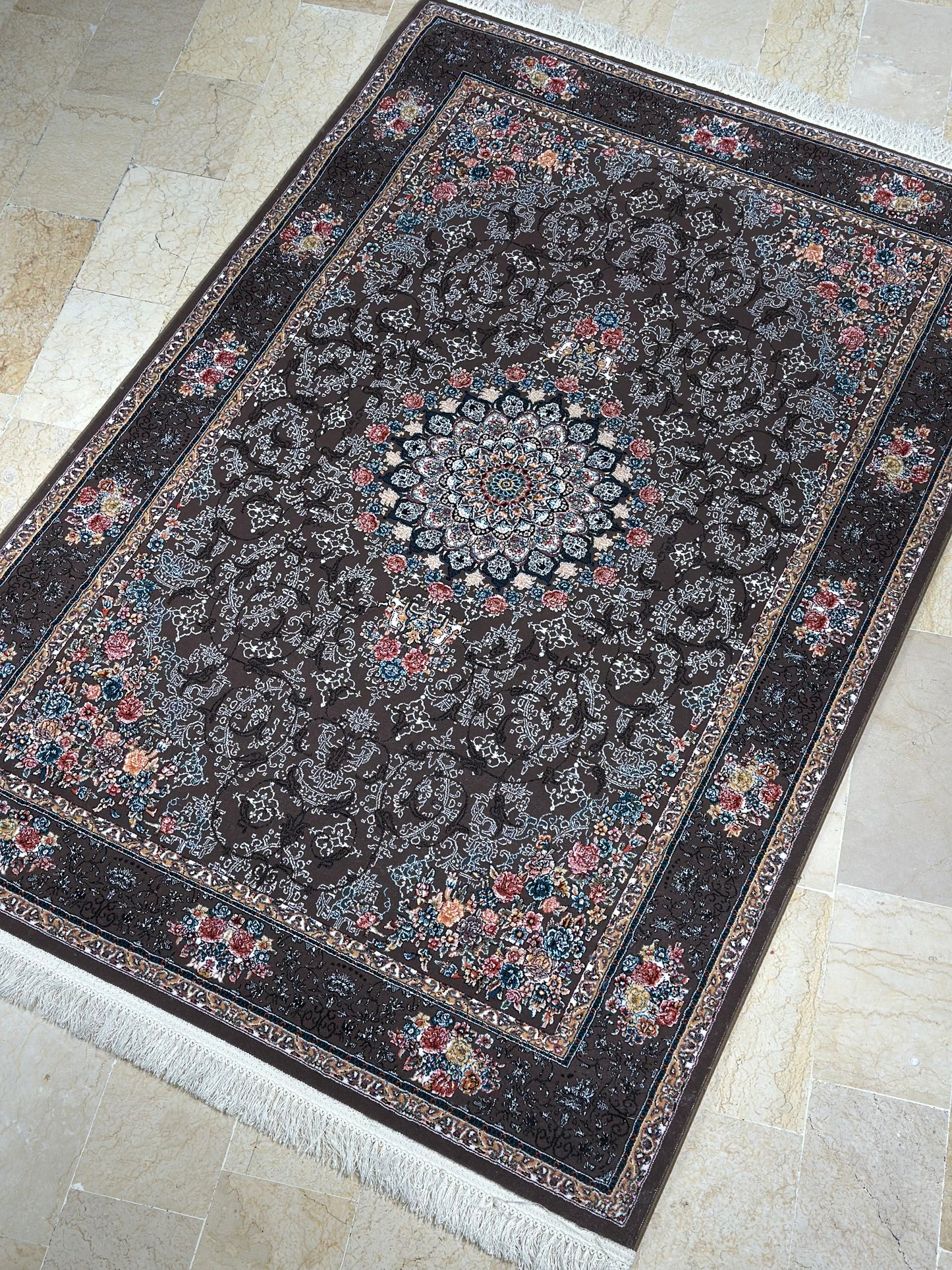 *Classic Floral Persian Carpet